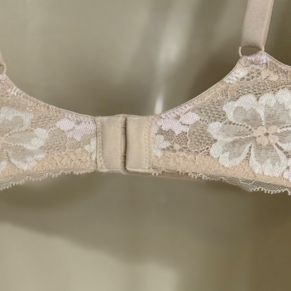 Victoria's Secret Unlined Demi Beige Wire Lace Bra Size 32DD - Picture 5 of 10